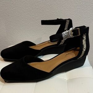 Elegant Black Ankle Strap Wedges